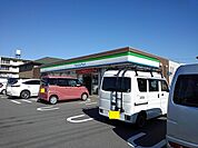 【コンビニエンスストア】ファミリーマート　川成島店まで400ｍ