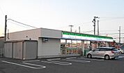 【コンビニエンスストア】ファミリーマート和歌山大浦街道店まで450ｍ