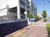 【高校】徳島科学技術高校まで930ｍ