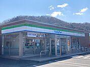 【コンビニエンスストア】ファミリーマート 小浜山王前店まで1900ｍ