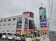 【レンタルビデオ】TSUTAYA様・mac様まで900ｍ
