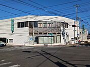 【銀行】伊予銀行三津浜支店様まで400ｍ