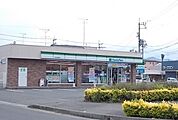 【コンビニエンスストア】ファミリマート大新田店様まで600ｍ