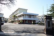 【高校】中津川工業高校まで900ｍ