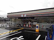 【コンビニエンスストア】セブン-イレブン倉吉東巌城町店まで600ｍ