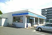 【コンビニエンスストア】ローソン香西本町店さんまで810ｍ