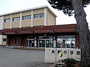 【小学校】兵庫小学校まで1300ｍ