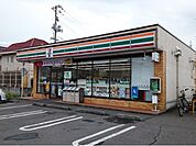 【コンビニエンスストア】セブンイレブン　亀島2丁目店まで700ｍ