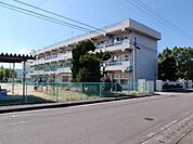 【小学校】三豊市立勝間小学校まで550ｍ