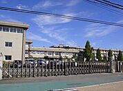 【小学校】守山市立河西小学校まで385ｍ