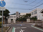 【小学校】宇多津町立宇多津小学校まで800ｍ