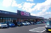 【スーパー】マックスバリュ御殿場萩原店まで1900ｍ