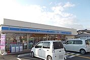 【コンビニエンスストア】ローソン東近江東沖野三丁目店様まで660ｍ