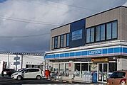【コンビニエンスストア】ローソン盛岡南仙北店まで450ｍ