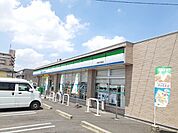 【コンビニエンスストア】ファミリーマート　中海道店まで300ｍ