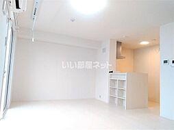 リバーテラス 302 3階1LDKのリビング/ダイニング