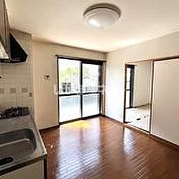 グリーンハイツＢ棟 102 1階2DKのリビング/ダイニング