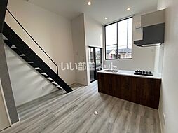 Barbizon440　B 102 1階ワンルームのリビング/ダイニング