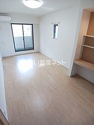 リーヴェル 201 2階1LDKのリビング/ダイニング