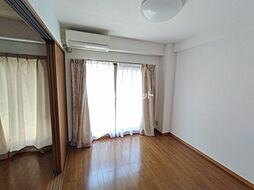 グランデュールIII 102 1階2DKのリビング/ダイニング