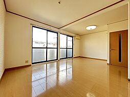 エアフォルク　C棟 C102 1階1LDKのリビング/ダイニング