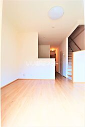 ルピナス B 102 1階2LDKのリビング/ダイニング