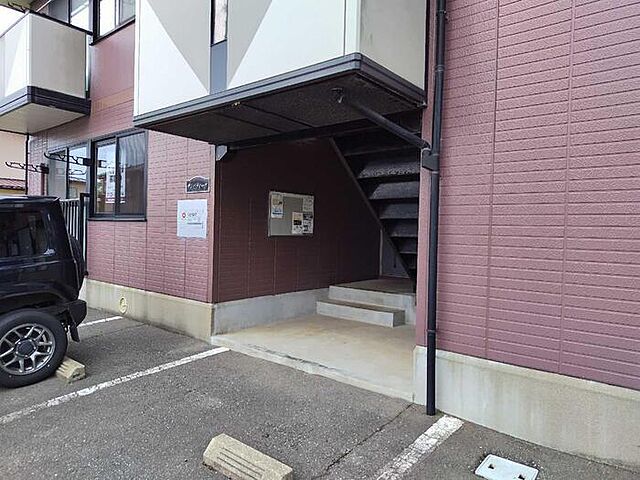6 / 11