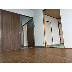 レジデンス横山 406 4階2DKのリビング/ダイニング