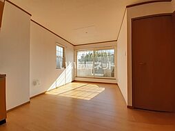 アムールII 201 2階2LDKのリビング/ダイニング