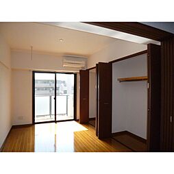 エクスクルーシヴダイゴ 402 4階1DKのリビング/ダイニング