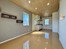 アペイス若杉 202 2階1LDKのリビング/ダイニング