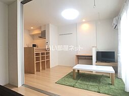 Ｒｏｙａｌ　Ｗｉｔ　Ｂ 102 1階1LDKのリビング/ダイニング