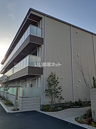 3 / 22