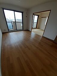 グリーンパーク樽井 308 3階4LDKのリビング/ダイニング