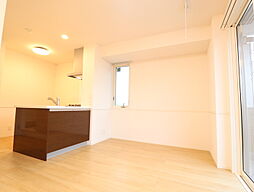 グランツェーレ 熊本 101 1階1LDKのリビング/ダイニング