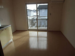 クァトロカーサII 201 2階1LDKのリビング/ダイニング