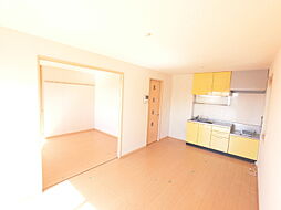 ルミエール Ａ＆Ｋ　I/II/III 201 2階2DKのリビング/ダイニング