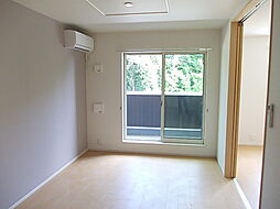 ミニョンIII 202 2階2LDKのリビング/ダイニング