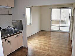 ハイツハーモニーA棟 201 2階2LDKのリビング/ダイニング