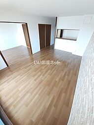 ハーモニー三幸I 505 5階3LDKのリビング/ダイニング