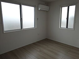 東武伊勢崎線 木崎駅 徒歩11分の賃貸アパート 2階2LDKのリビング/ダイニング