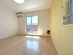 ジュネス原II　Ｃ 204 2階1LDKのリビング/ダイニング