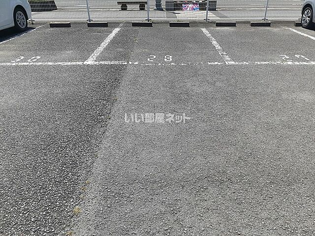 8 / 18