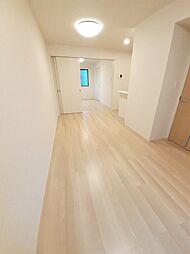 クレール・ブロッサム 102 1階1LDKのリビング/ダイニング