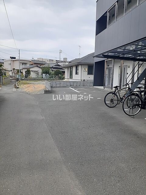 6 / 12