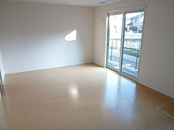 ヴェルコート　B棟 103 1階1LDKのリビング/ダイニング