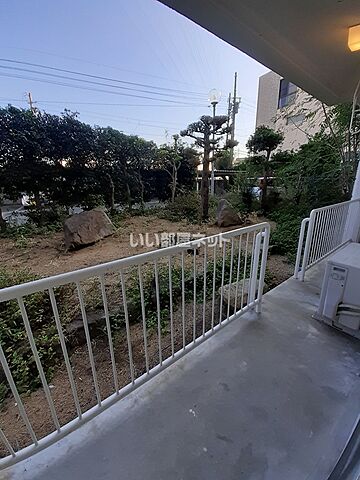 バルコニー
