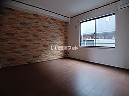 El alivio A棟 105 1階1Kのリビング/ダイニング