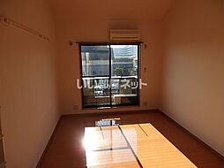 伊藤賃貸住宅　ＥＳＴ 212 2階1Kのリビング/ダイニング