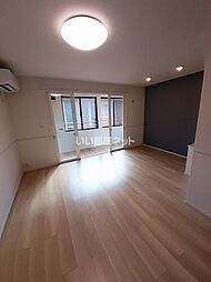 ヴィラ　シャロー 204 2階1LDKのリビング/ダイニング